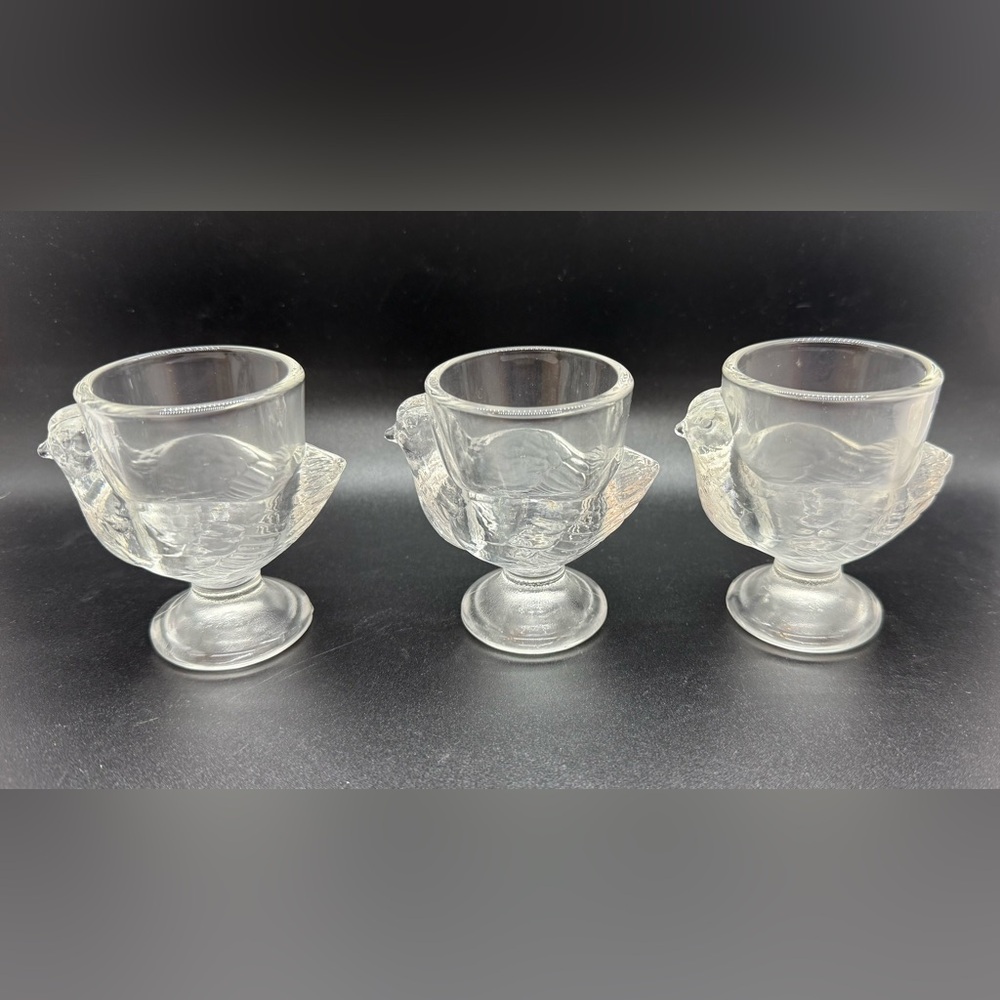 Set of 3 Vintage Glass Arcoroc France chicken hen egg cups